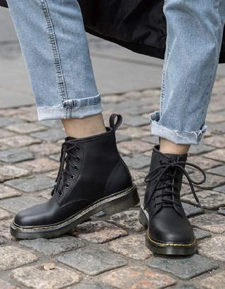 Syksyiset Smooth Leather Naisten Doc Marten-saappaat