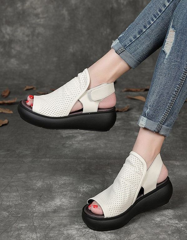 Naisten Retrohenkiset Hollow Wedge Sandaalit Slingback